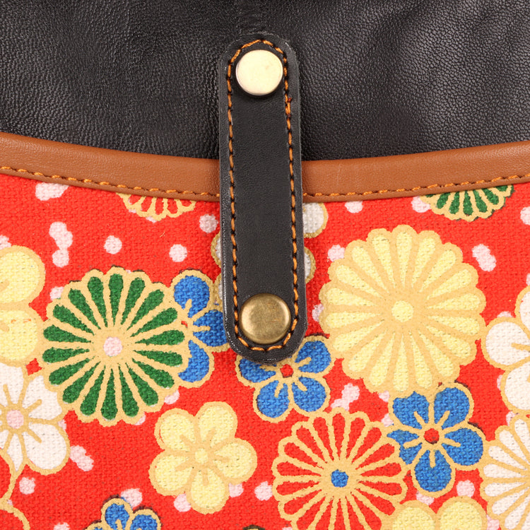Holly Brisk Crossbody