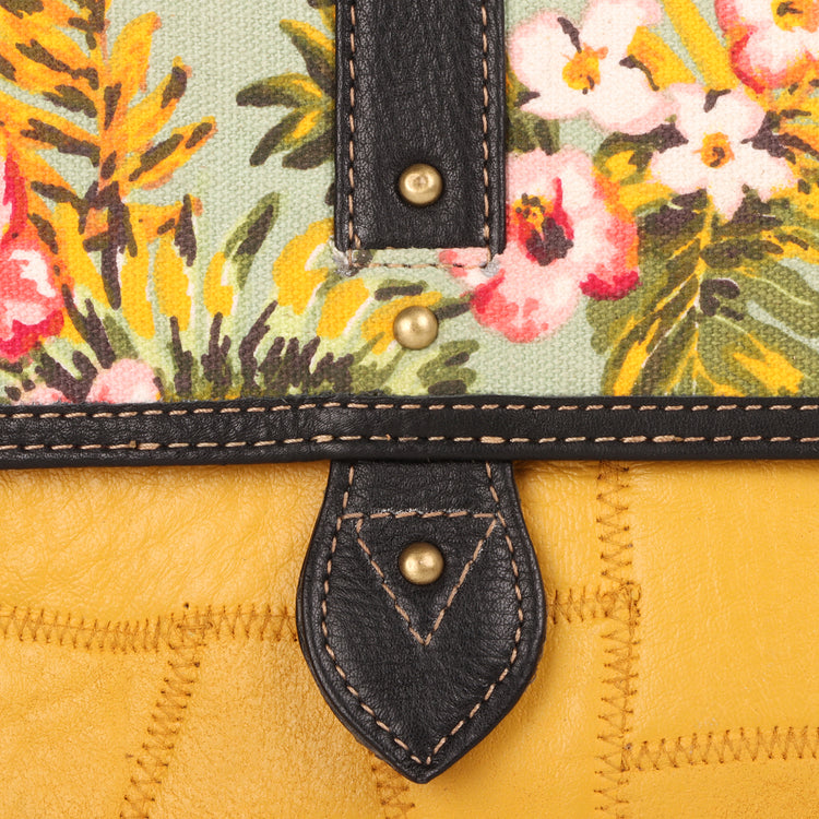 Meadow Bee Sling Bag