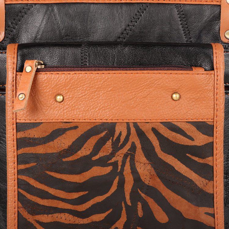 Safari Tiger Vela Crossbody