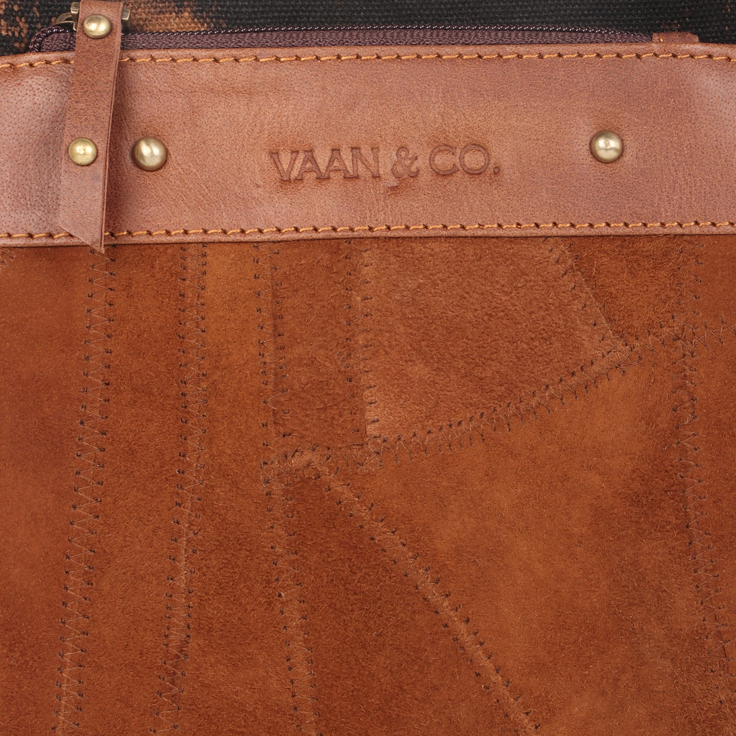 Vela Crossbody