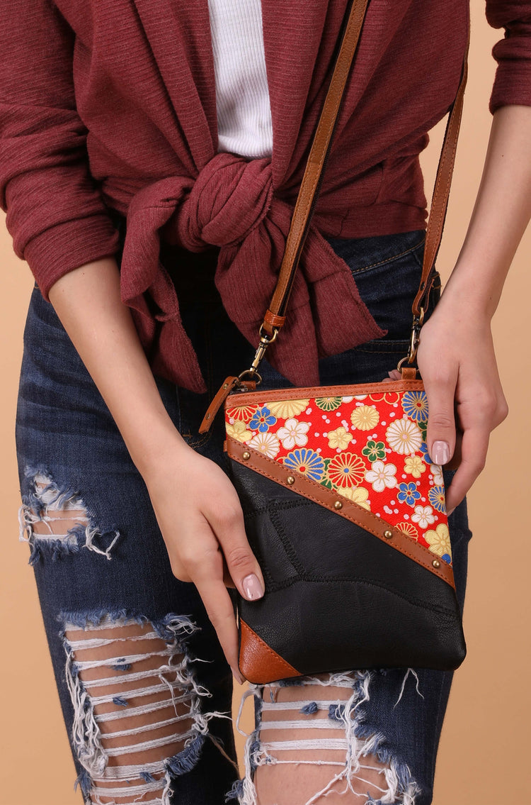 Lila Brisk Crossbody
