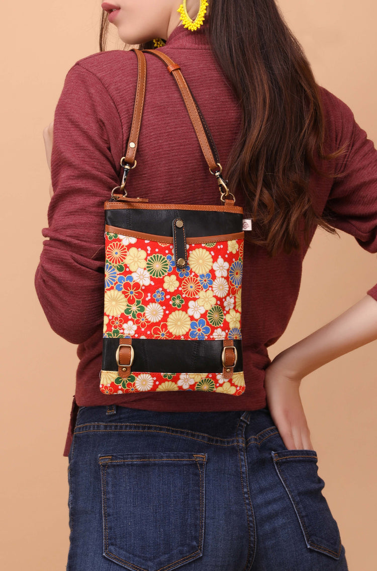 Holly Brisk Crossbody